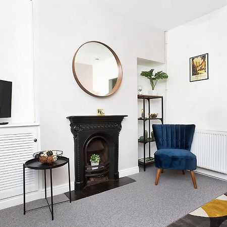 "Falcon'S Nest Retreat" York Extérieur photo